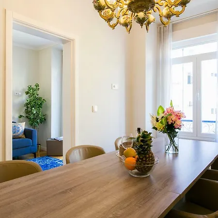 Art Deco 4 Bedrooms Flat In The Center * ליסבון