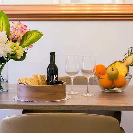 Art Deco 4 Bedrooms Flat In The Center * Lisbon