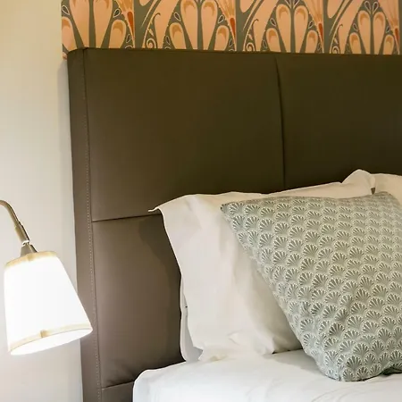 Art Deco 4 Bedrooms Flat In The Center Apartment