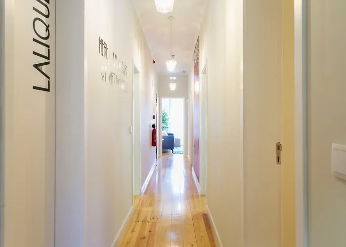 Art Deco 4 Bedrooms Flat In The Center * Lisboa